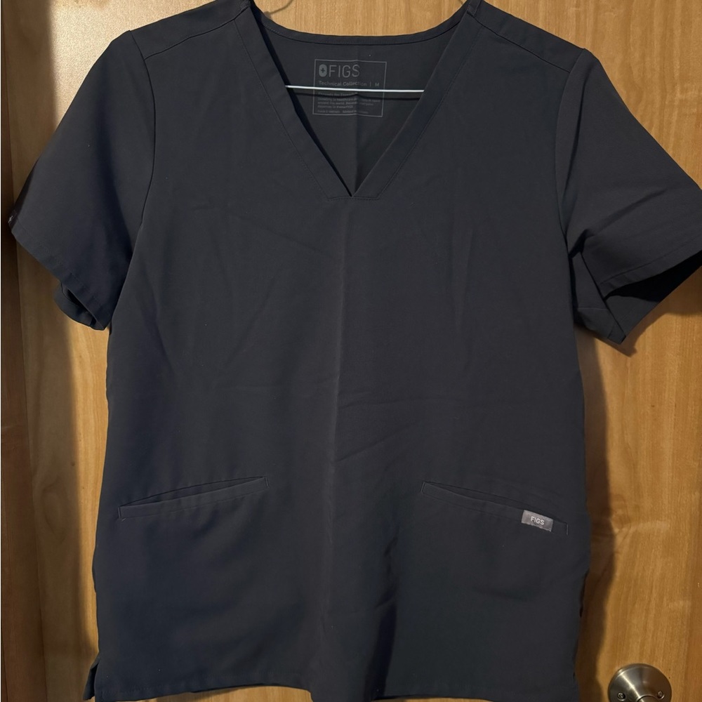 Figs Charcoal Scrub Set in Medium